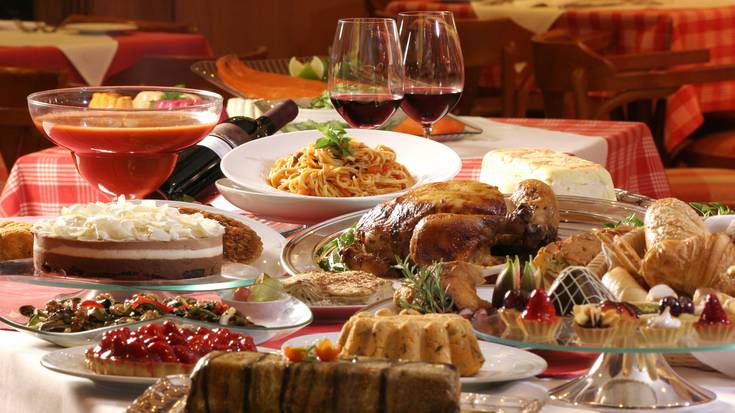 Sei lagun gehienez eta 00:30erako etxean urteari agur esateko