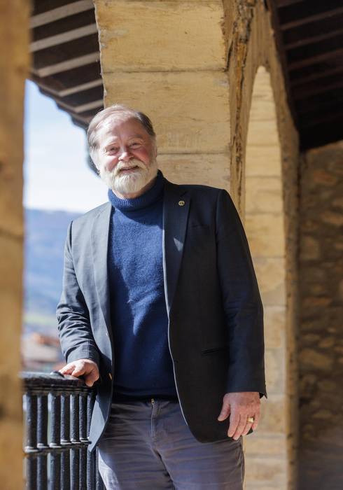 Mikel Morris: "Beti diot: edonongoa naiz, eta inongoa ez"