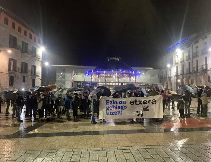 Gabon egunez gogoan izan dituzte euskal preso, iheslari eta deportatuak