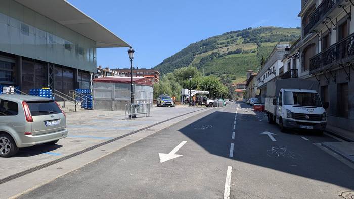 Etzi zabalduko dituzte ibilgailuentzat Foru Ibilbidea eta Zelai Luze