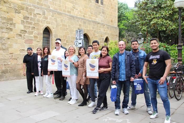 Zortzi jatorritako hamabi pintxo, Zarauzko aniztasunaren erakusleiho