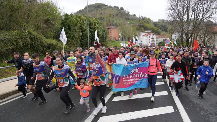 Zestoarrek ere bat egin dute euskararen aldeko marearekin
