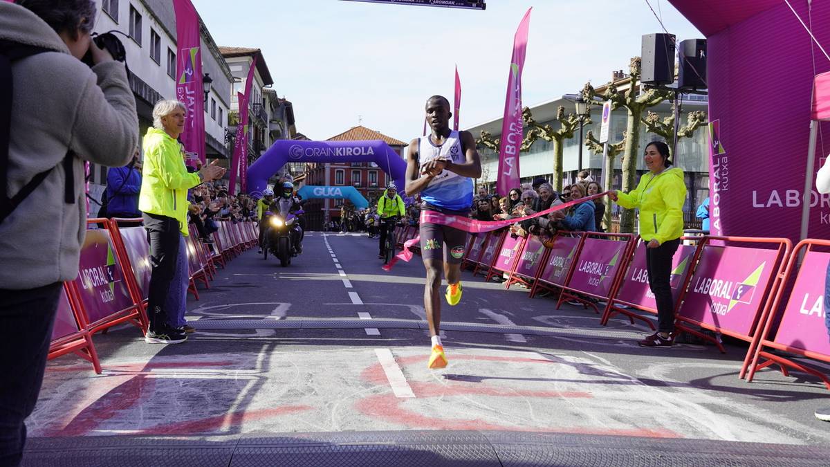 Cheruiyot eta Kipkoech keniarrak izan dira Urolako Trenaren maratoi erdiko azkarrenak