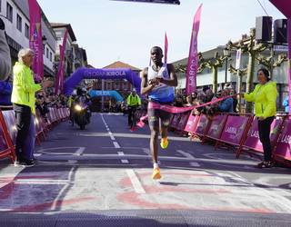 Cheruiyot eta Kipkoech keniarrak izan dira Urolako Trena maratoi erdiko azkarrenak