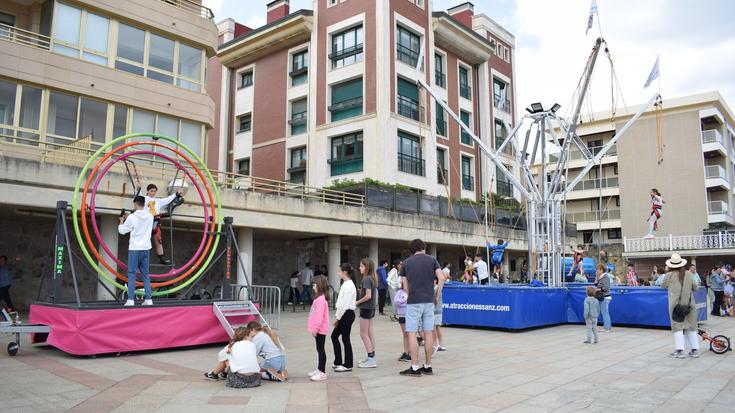 Familia Giroan egitasmoko ekintzez gozatzen ari dira dozenaka familia