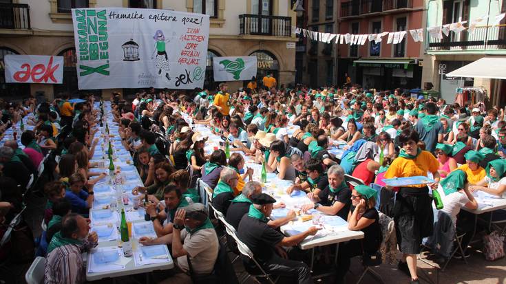 Astelehena izango da Euskaraz Bizi Eguneko herri bazkarirako txartelak eskuratzeko azken eguna
