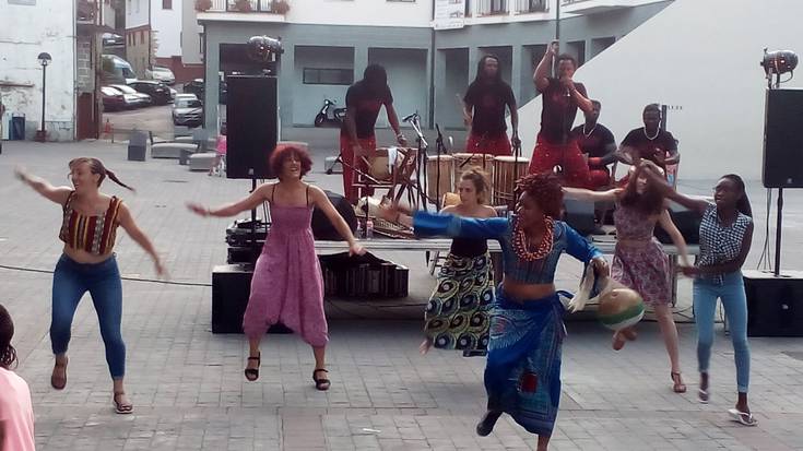 Dantza Afrikarren erakustaldia egingo da larunbat arratsaldean