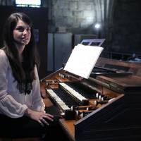 Miriam Cepeda organistaren eta EHU zein Iraurgi abesbatzen kontzertua