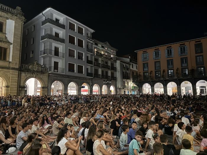 Andremarietako film laburren lehiaketaz hitz egiteko bilera irekia deitu du udalak