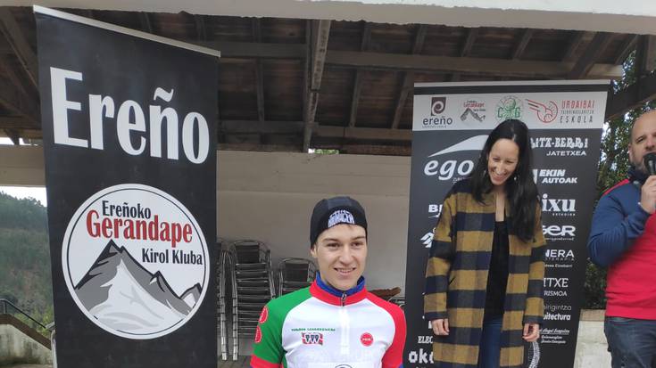 Eulen taldeko Joseba Lopezek irabazi du Ereñoko lasterketa