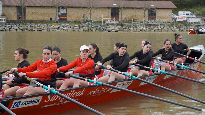 Zazpigarren eta hamaikagarren postuak Zumaiarentzat, San Pedroko XVII. Test Estropadan