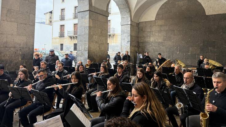 Gabon kutsuko emanaldi goxoa eskaini du Azkoitiko Musika Bandak Urtezahar egunean