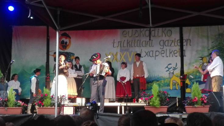 Eneko Arbeok eta Mireia Ibabek irabazi dute Euskal Herriko Trikitilari Gazteen XXXVII. Txapelketa