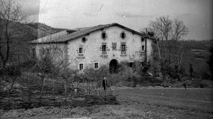 Zulaika baserria, 1963. urtean