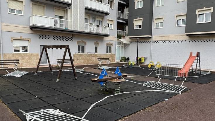 Herriko haur parkeak hondatuta daudela eta berritzea behar dutela salatu du EAJren udal taldeak