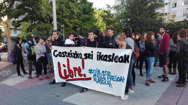 Hasi da Onintza Valverderen eta beste bost gazteren aurkako epaiketa Gasteizen