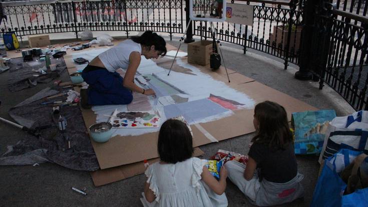 Jendaurrean aritu da lanean Maria Goñi artista