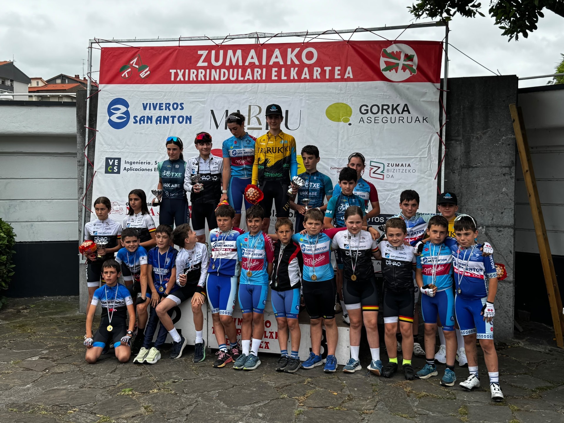 Azkena, infantil, kimu eta benjaminentzat