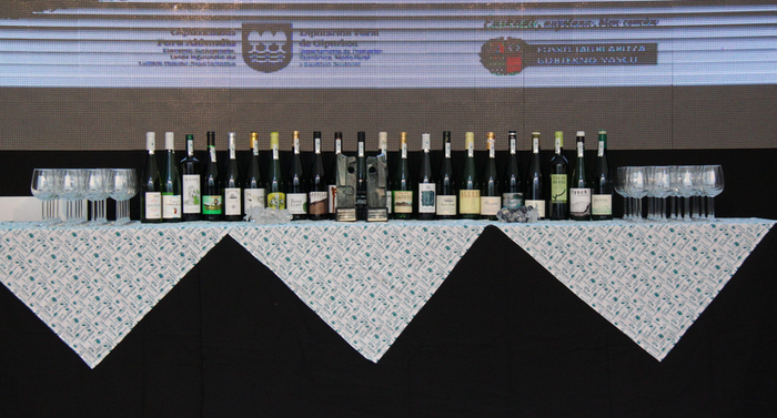 Aurtengo txakolina aurkeztuko dute bihar