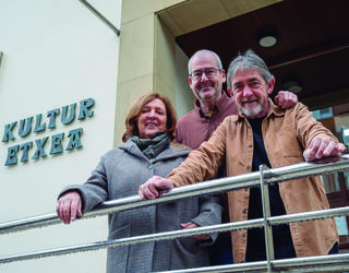 Arrastoa utzi duten hiru ibilbide