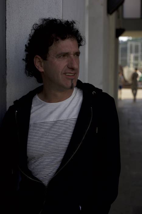 Asier Gozategirekin elkarrizketa musikatua antolatu du Karkarak, ostiralerako
