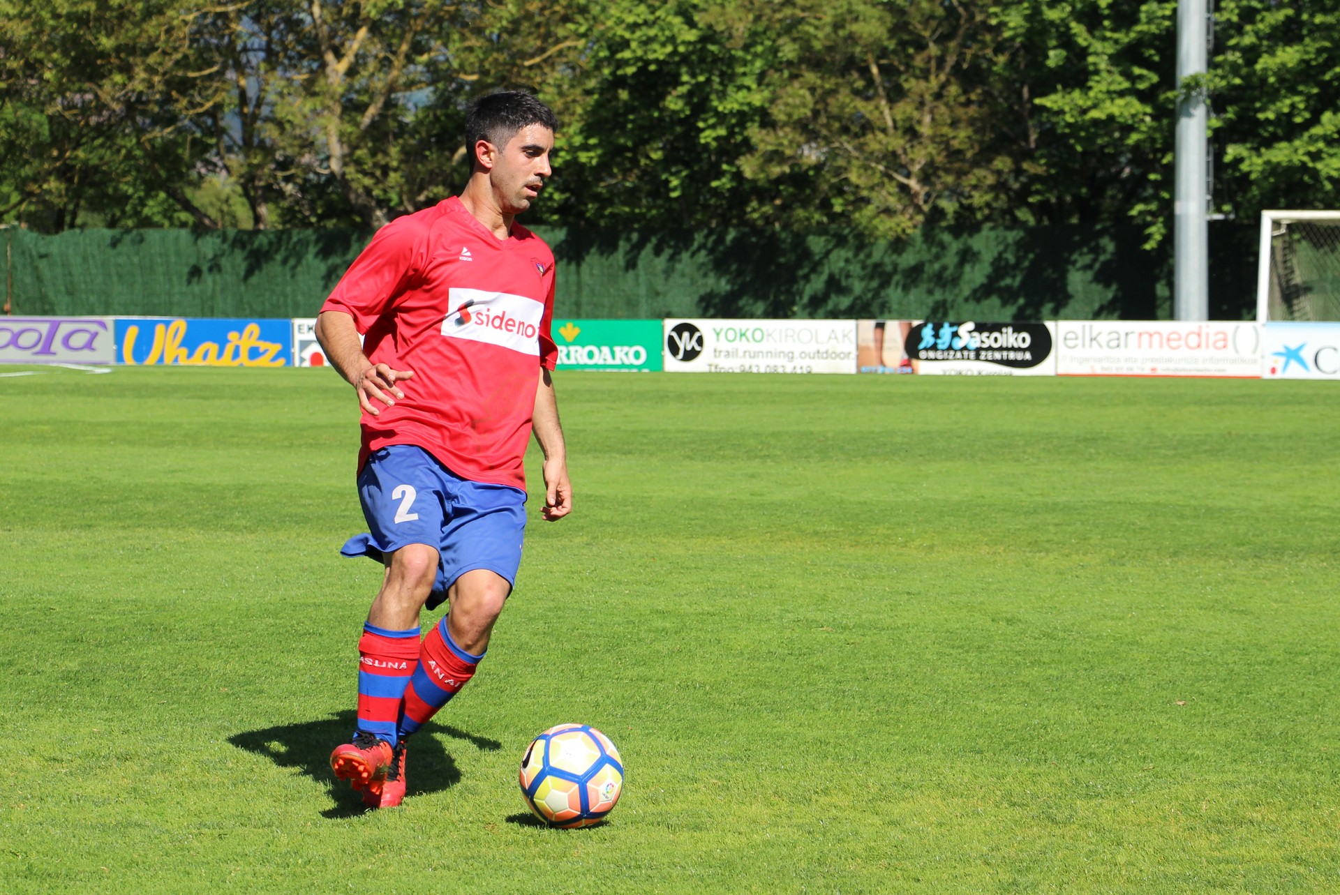 Futbola utziko du Josu Godoyk