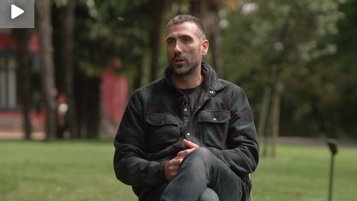 Iker Aranberri elkarrizketatu dute 'Artefaktua' saioan