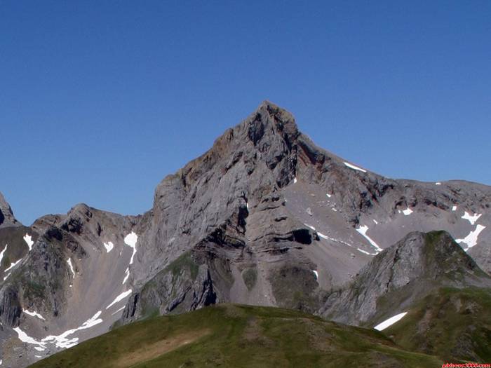 Pagoeta elkarteak Pirineotara irteera antolatu du 