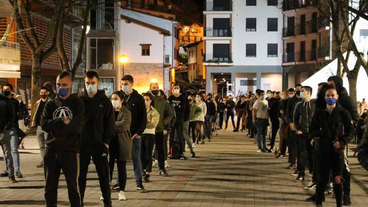 Pablo Hasel askatzeko eskatu dute Zumaian ere