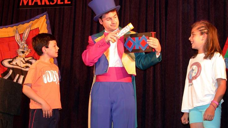 Marsel magoaren emanaldia bihar, Modelon