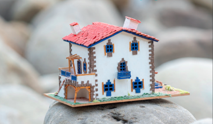 Zumaia eta etxebizitza: bizitzeko herri bat, norentzat eta zenbat diruren truke?