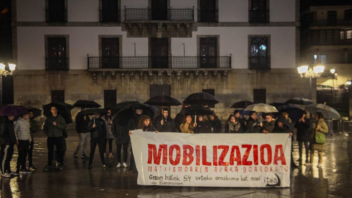 Azken hilketa matxista salatu dute Azkoitian eta Azpeitian; bihar berdin egingo dute hainbat herritan