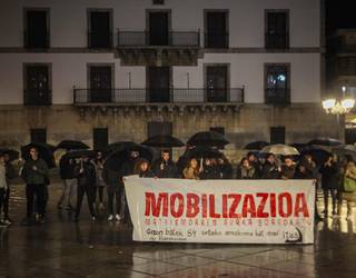 Gabon gaueko eraso matxista salatzeko elkarretaratzea deitu du gaurko Itaiak