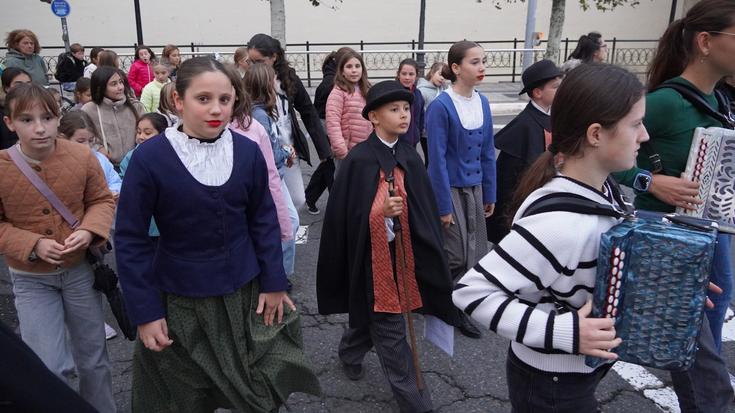Getariako haurren esku dago herria