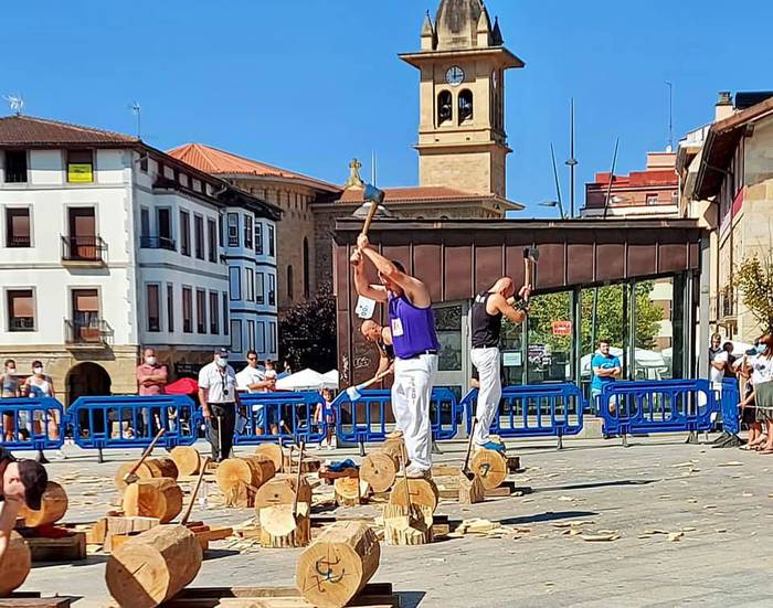 Hirugarren mailako Euskadiko Aizkora Txapelketako finalera sailkatu da Izeta VI.a