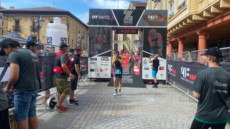 Sebastian Kienle eta Sara Perez garaile 35. Zarauzko Triatloian