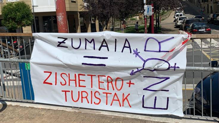 'Zishetero arauari su!' lelopean, elkarretaratzea egingo dute bihar arratsaldean
