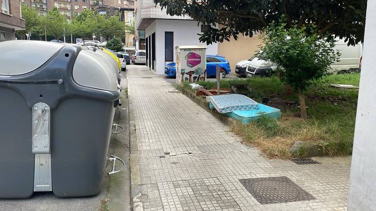 Kejie ta desditxie: "Zaborra pilatuta Iraurgi kalean"