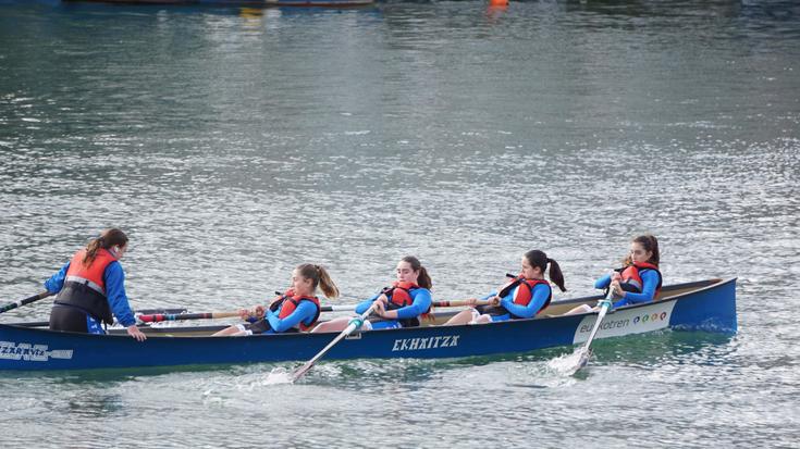 Zarauzko senior emakumeak nagusi gaurko batel jardunaldian