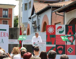 Batzokiaren inaugurazioa borobildu dute EAJko hainbat buruzagik parte hartu duten ekitaldian