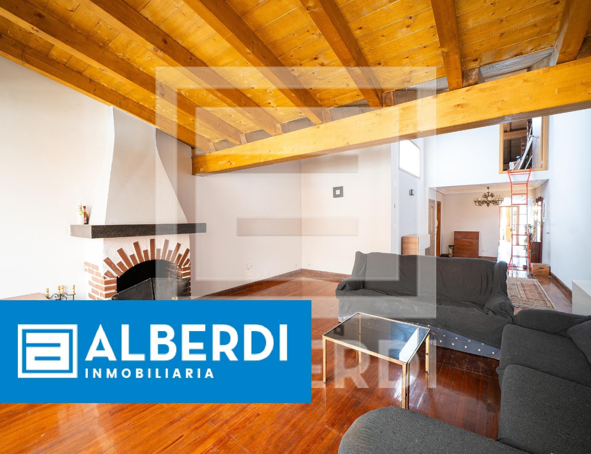 Alberdi Inmobiliaria: Kale Nagusian etxebizitza handia