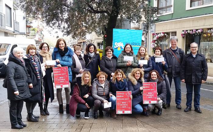 Murkilen eskutik, 100 euroko erosketa bonoak irabazi dituzte hainbat zarauztarrek