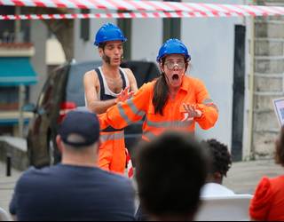 Bertan behera utzi dute biharko kale antzerkia