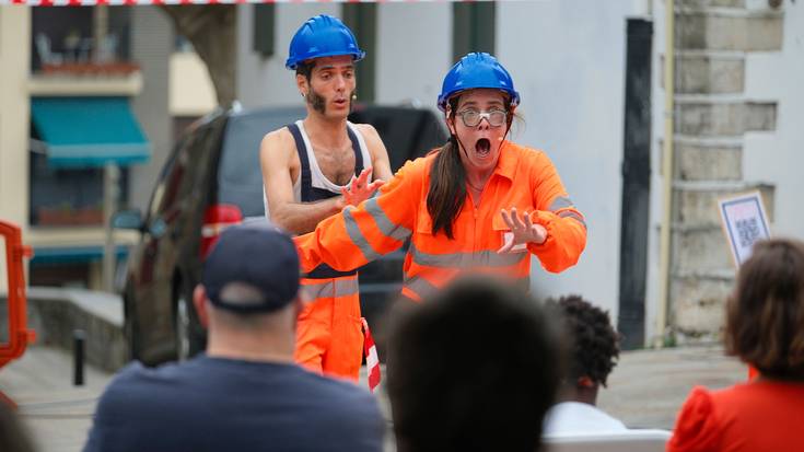 Bertan behera utzi dute biharko kale antzerkia