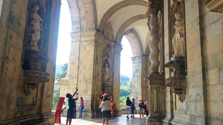 Bisita gidatua: 'Loiola: basilika eta San Ignazioren jaiotetxea'