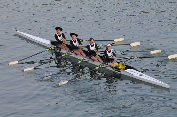 RC Labradores eta Aviron Grenoblois garaile Orioko XVII. Nazioarteko Estropadetan