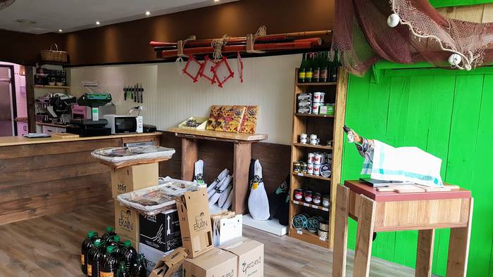 On Gourmet, etxean bezala jateko aukera eskaintzen duen saltokia