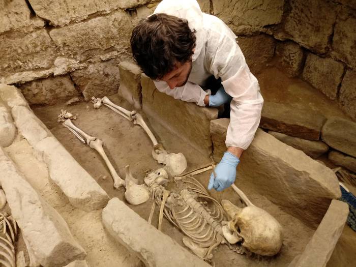 Aste Santuan, Zarauzko lehen nekropoliaren indusketa arkeologikoa ezagutzeko aukera 