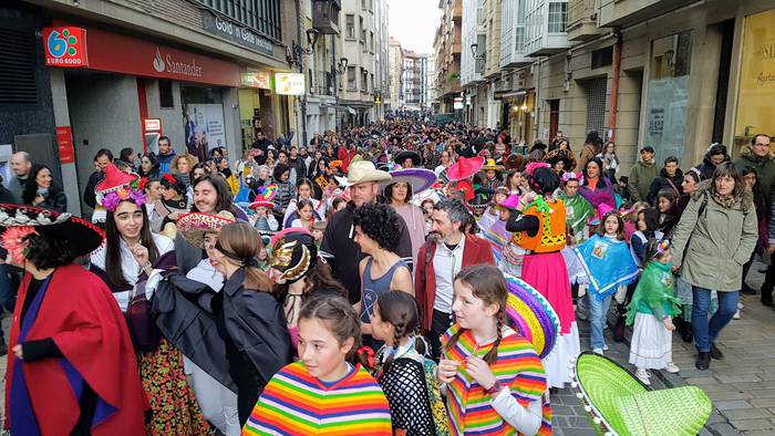 Mozorro festak, lehiaketak eta musika ekitaldiak izango dira Inauterietan