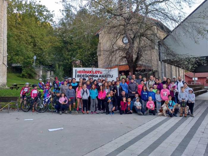 Bertan behera utzi dute iganderako iragarrita zegoen Arroa Bira